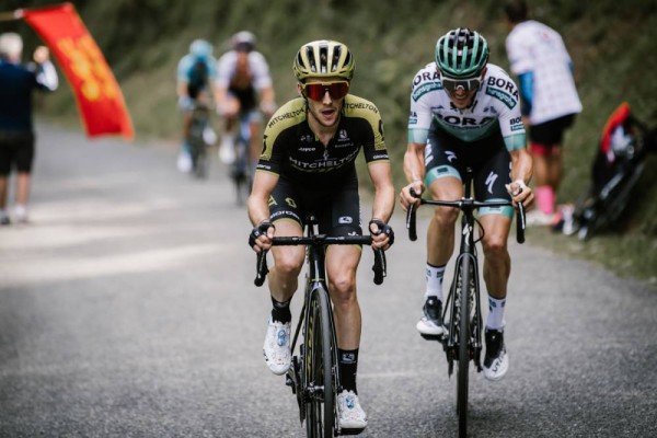 Simon Yates demuestra su colmillo en la etapa 12 del Tour de Francia