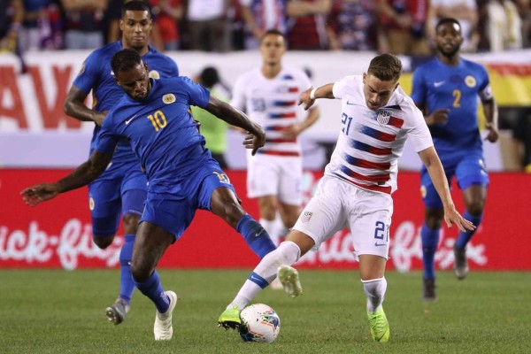 Estados Unidos sufre ante Curazao, pero avanza a semifinales de la Copa Oro