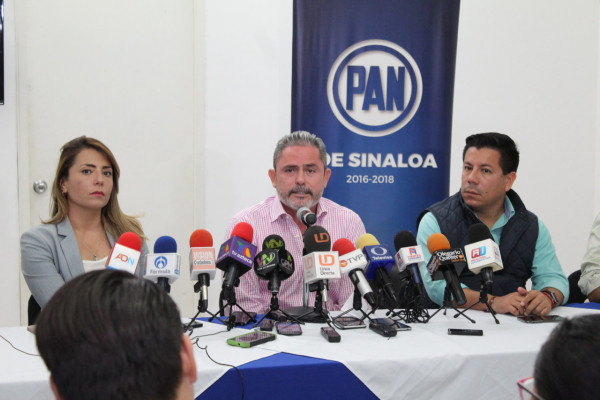 El superdelegado de AMLO en Sinaloa está rebasado, no tiene idea de qué hacer, afirma panista