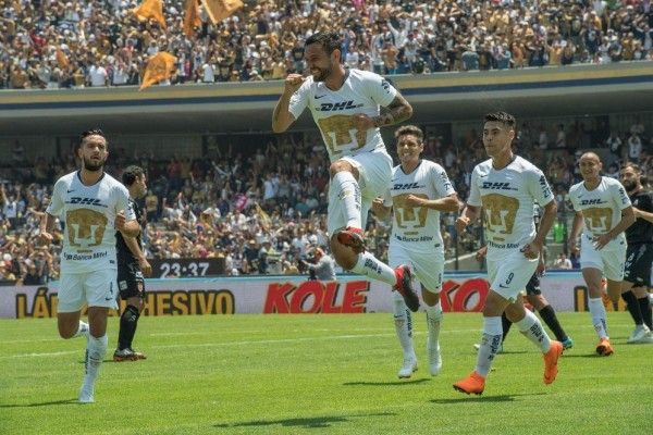 Pumas gana a Necaxa un partidazo en que se anotan ocho goles