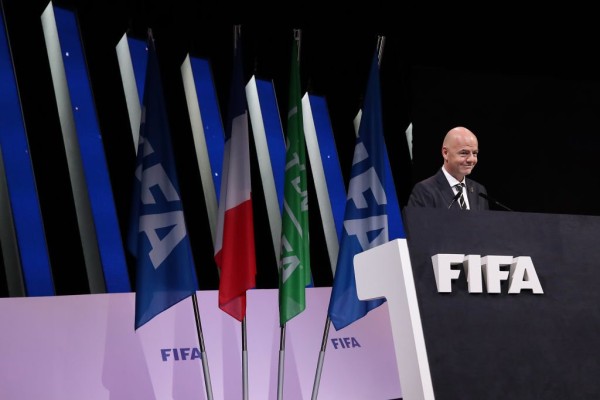 La FIFA renueva a Gianni Infantino como presidente