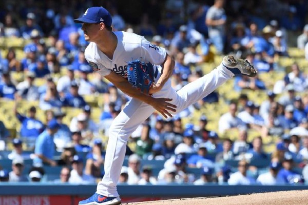 Dodgers, detrás de Walker Buehler, avanza a playoffs como campeón del Oeste
