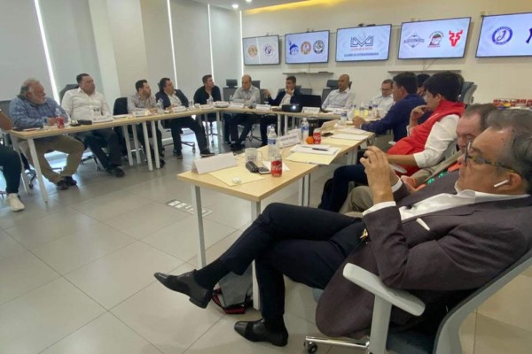 Presidentes de la LMP sostienen primera asamblea del año