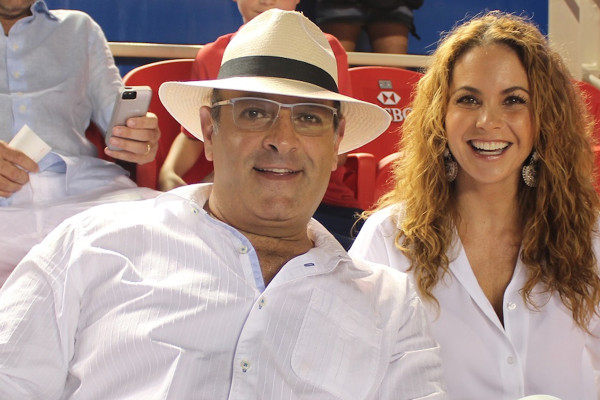 Famosas casadas con hombres maduros ¡En el amor no hay edad!