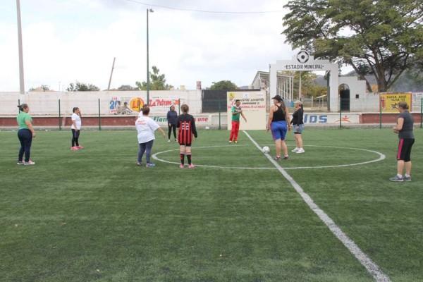 Sigue mandando Prepa UAS en el futbol femenil de Rosario