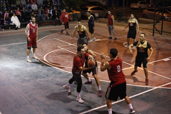 El Cielo Restaurante Bar tiene buen arranque en Torneo de Baloncesto de Segunda Fuerza