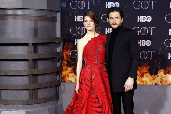Elenco de Juego de Tronos emociona en la alfombra roja