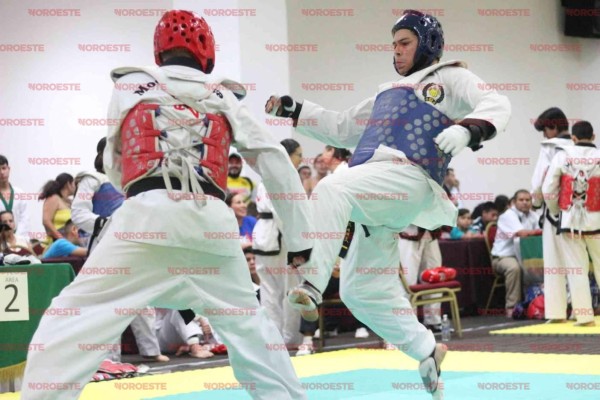 Fuertes combates se realizaron en el primer día de actividad.