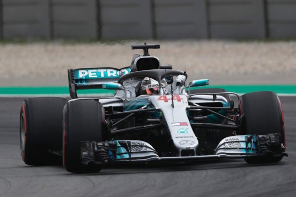 Lewis Hamilton se lleva la pole en el Gran Premio de España