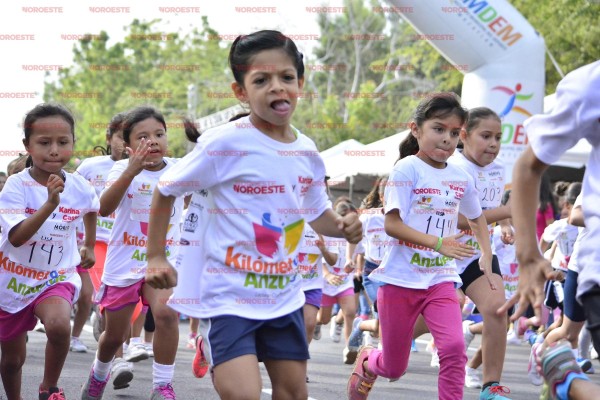 Para participar, los corredores deberán donar un libro.