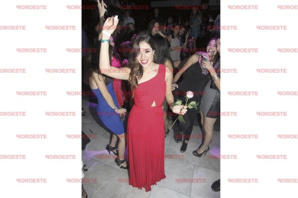 Ana Lourdes Pelayo, soberana 2016 de Convenciones de Sinaloa