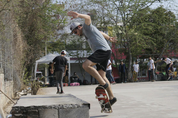 Los asistentes festejaron el Día Internacional del Skate.