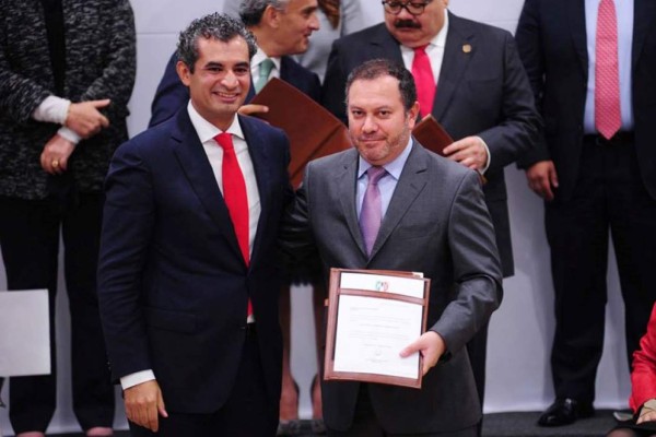 Luis Vega, cuestionado priista, es candidato plurinominal para San Lázaro