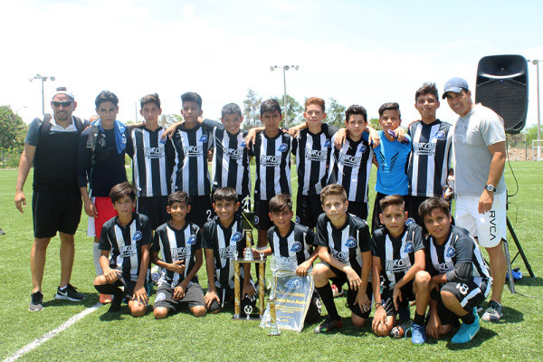 Celaya FC levanta la corona en la Juvenil A de la Liga Municipal