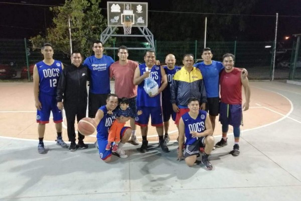 Traumatología Apodaca se queda con el pavo basquetbolero
