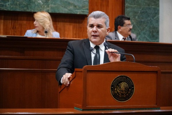 Édgar Augusto González Zataráin, presidente de la Comisión de Pesca en el Congreso de Sinaloa.