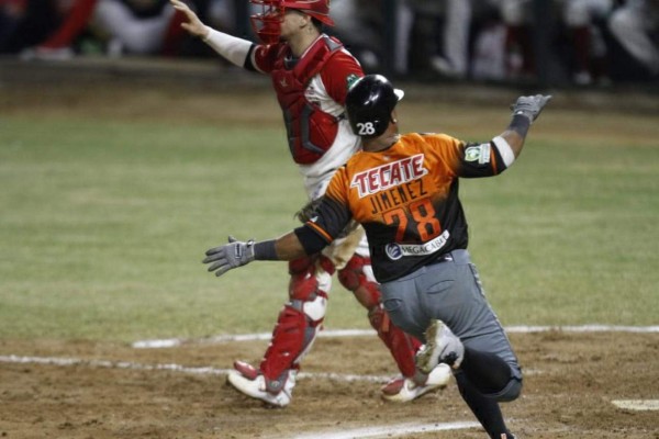 Naranjeros de Hermosillo gana el primer juego de la serie a Venados de Mazatlán.