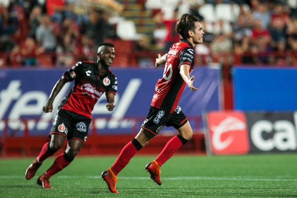 Se estrena ‘Canelo’ Angulo como goleador de Xolos