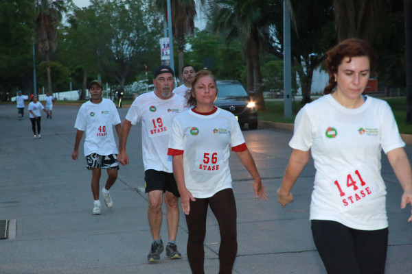 Celebra Stase caminata del Día del Servidor Público