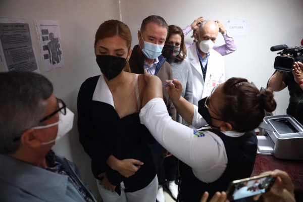 Sinaloa concluyó en dos días y medio el primer lote recibido de vacunas contra el Covid-19