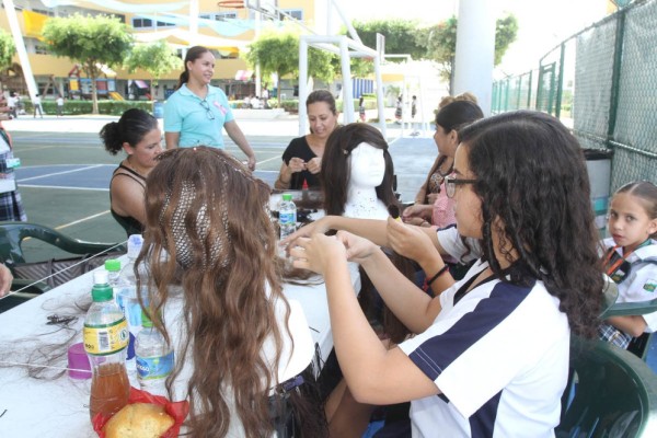 Niñas y mujeres con cáncer recibirán pelucas de Fundación Kachys y Colegio Andes
