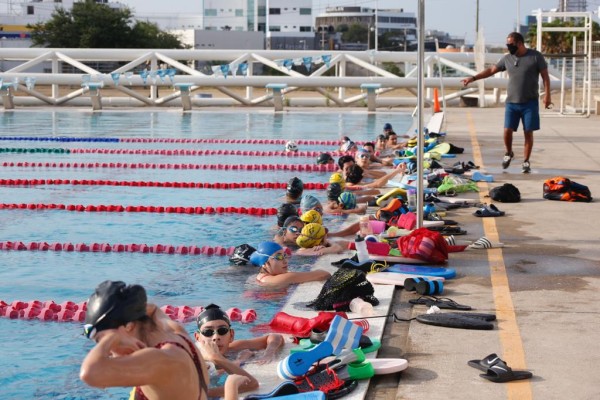 Desde el pasado martes ya se puede ver actividad en la alberca olímpica de Mazatlán.