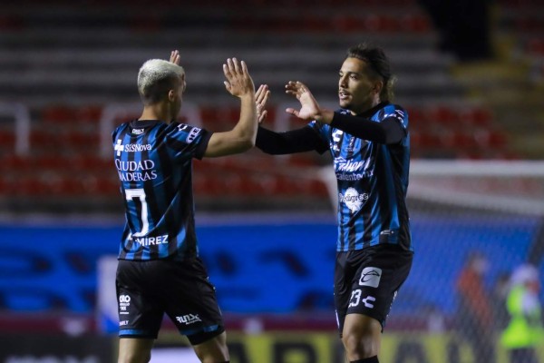 Gallos Blancos sacó una agónica victoria ante Atlas