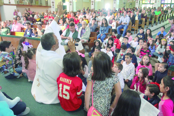 ‘Me voy, pero me quedo’, dice el Padre Juan Jorge al despedirse de Mazatlán