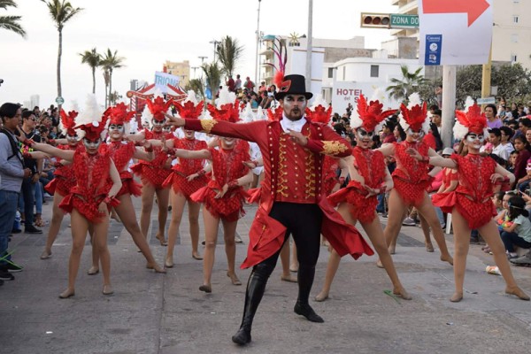 Ganan mazatlecos Concurso de Comparsas