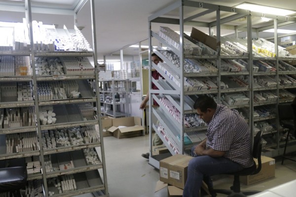 Hasta julio llegaría grueso de medicamentos al Sector Salud en Sinaloa