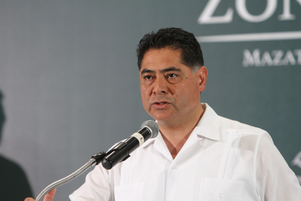 Se ampara ex Gobernador de Durango contra posible detención