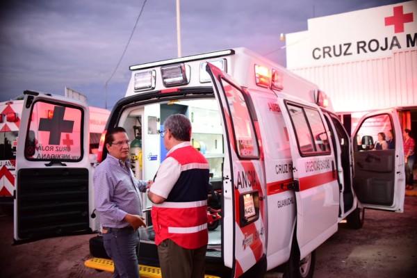 Reponen ambulancia de la Cruz Roja en Salvador Alvarado