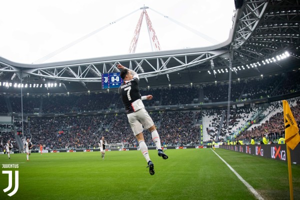 Cristiano Ronaldo marca doblete en triunfo de la Juventus