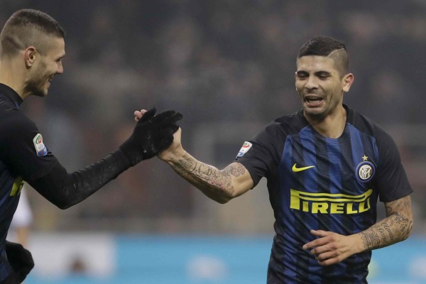 Inter vence 3-0 a la Lazio con doblete de Icardi