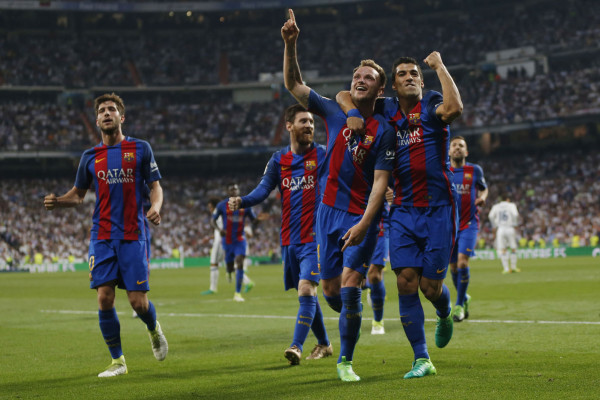 "Messi revienta al Madrid y el Barsa da un vuelco a la liga"