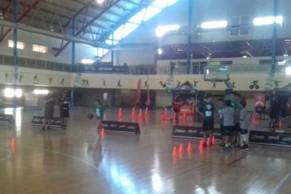 Academia Conade de Baloncesto busca talento en Culiacán