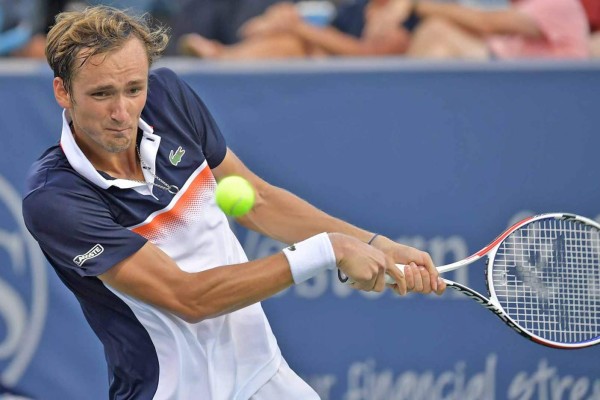 Daniil Medvedev se recuperó y ganó en tres sets. (Foto: Twitter @ATP_Tour)