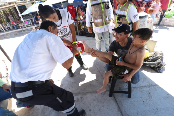 Alertan en Mazatlán por picadura de erizos en playa Cerritos