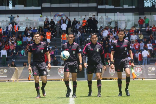 Sinaloense Joaquín Vizcarra es elegido el mejor árbitro de Tercera División
