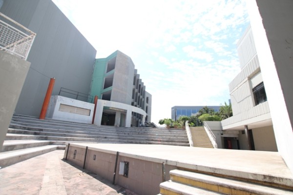 La convocatoria está dirigida a bienes inmuebles que ofrezcan, o puedan ofrecer, actividades artísticas y culturales en benefi­cio de la población local