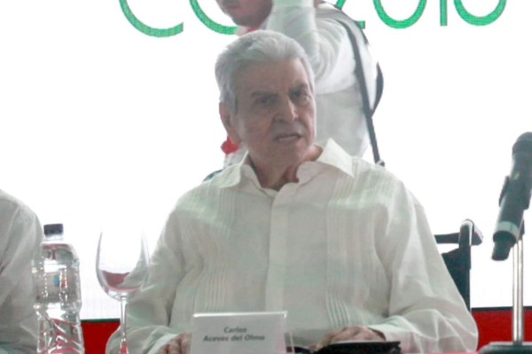 El priista Carlos Aceves del Olmo es reelegido como secretario general de la CTM