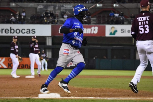 Tomateros de Culiacán caen ante Yaquis de Obregón