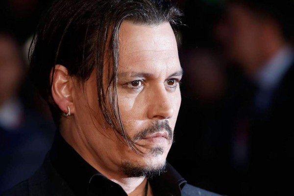 Johnny Depp llega a un acuerdo con ex mánager, para evitar ir a juicio