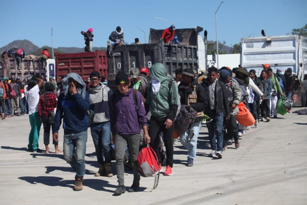 Por Sinaloa transitan 5 mil 512 migrantes de Centroamérica