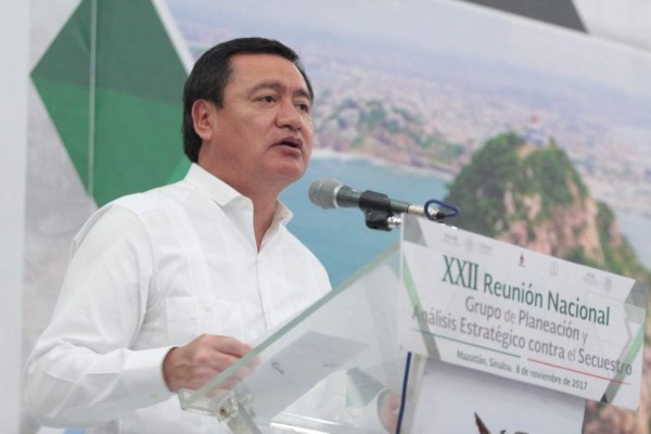 Viene Osorio Chong a Sinaloa a evaluar 'ruta' de candidatos al Senado