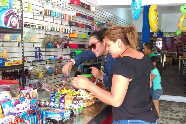 Las tiendas del Centro tuvieron un repunte en sus ventas gracias al Día del Niño.