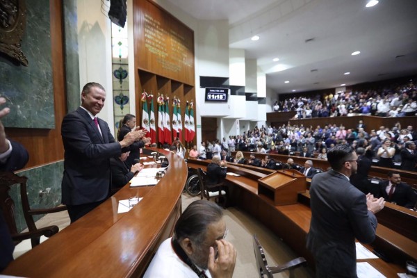 Se unen grupos parlamentarios contra el veto de bolsillo en Sinaloa