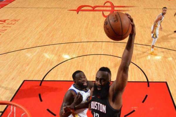 Rockets de Houston se pone a un juego de la final de la NBA