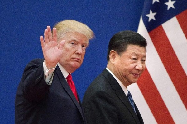 Lo hizo: Trump pone aranceles a importaciones chinas