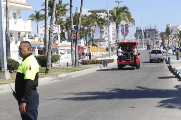 En Mazatlán, pescadores levantan bloqueo de Avenida del Mar; se normaliza el tráfico